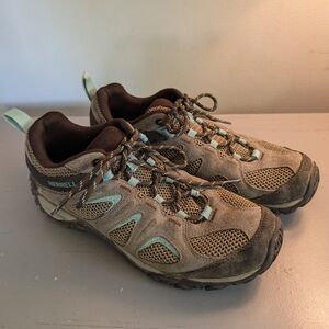 Woman's Merrell Brown Hiking Shoes Size 10 - J78636